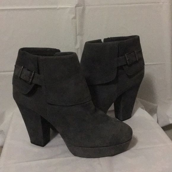 $10 Spring Sale - Picture 1 of 4